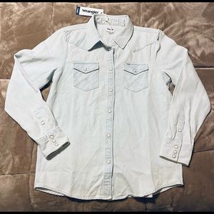 Wrangler button up